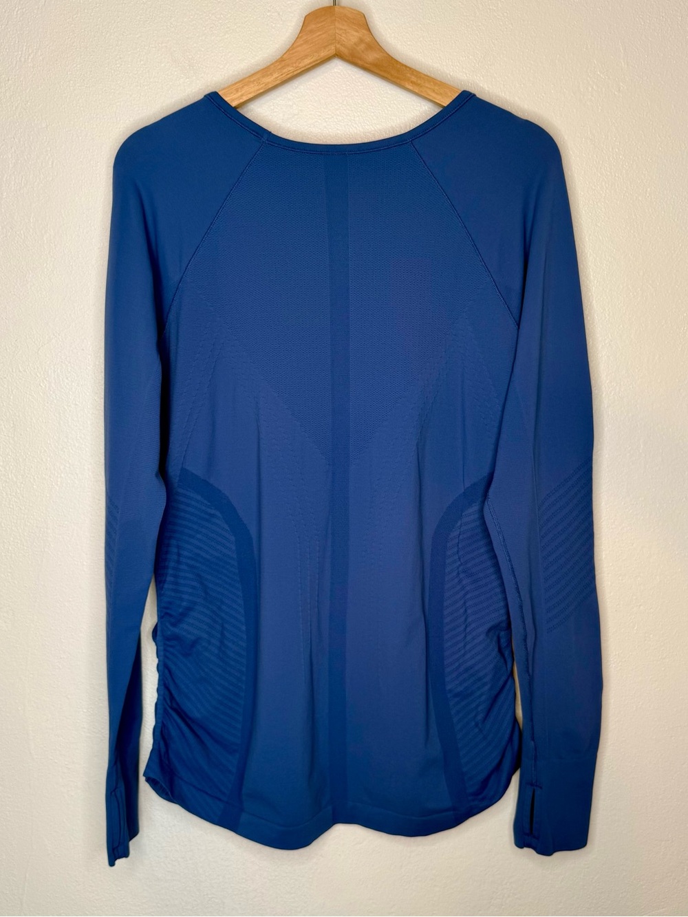 Athleta Speedlight Seamless Long Sleeve Top Blue Women's Size XL Med-Hi Impact - Picture 10 of 16
